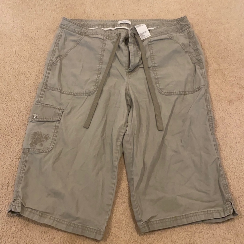 Women’s Docker capris